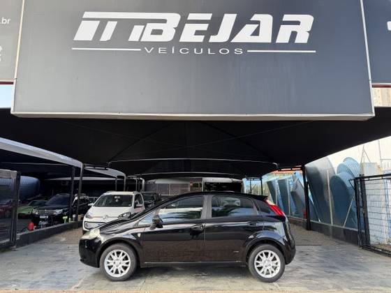 FIAT PUNTO 1.4 ATTRACTIVE ITALIA 8V FLEX 4P MANUAL